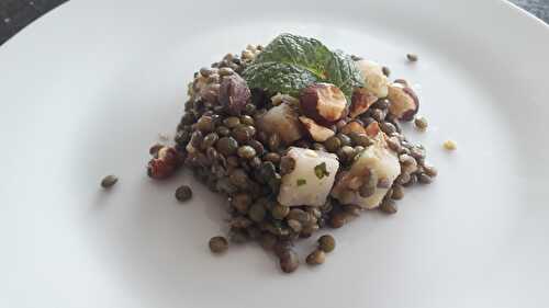 Salade de lentilles, céleri, noisettes et menthe