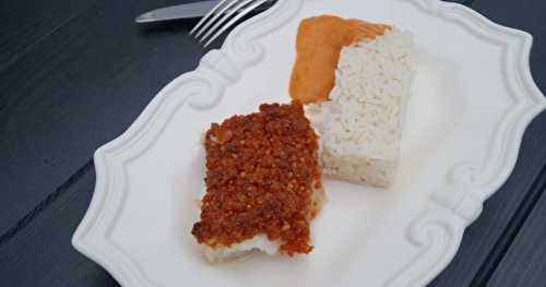 Cabillaud en crumble de chorizo, sauce au poivron