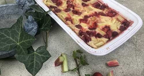 Clafoutis fraise rhubarbe coco