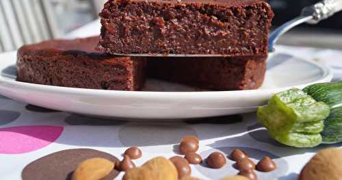 Gâteau au chocolat aux courgettes sans gluten sans lactose et sans œufs