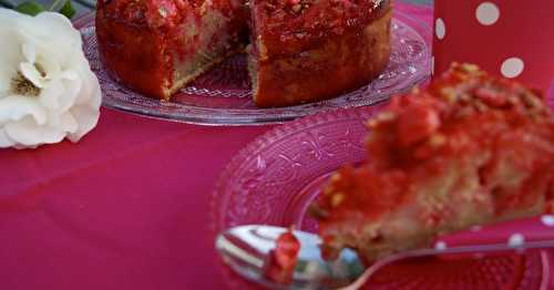 Gâteau lyonnais aux poires et aux pralines roses