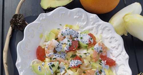 Salade d'endive, avocat, pamplemousse et crevettes