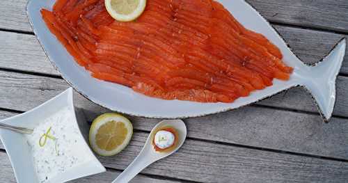 Saumon gravlax sauce citron-ciboulette