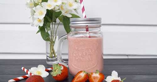 Smoothie fraise-ananas-coco