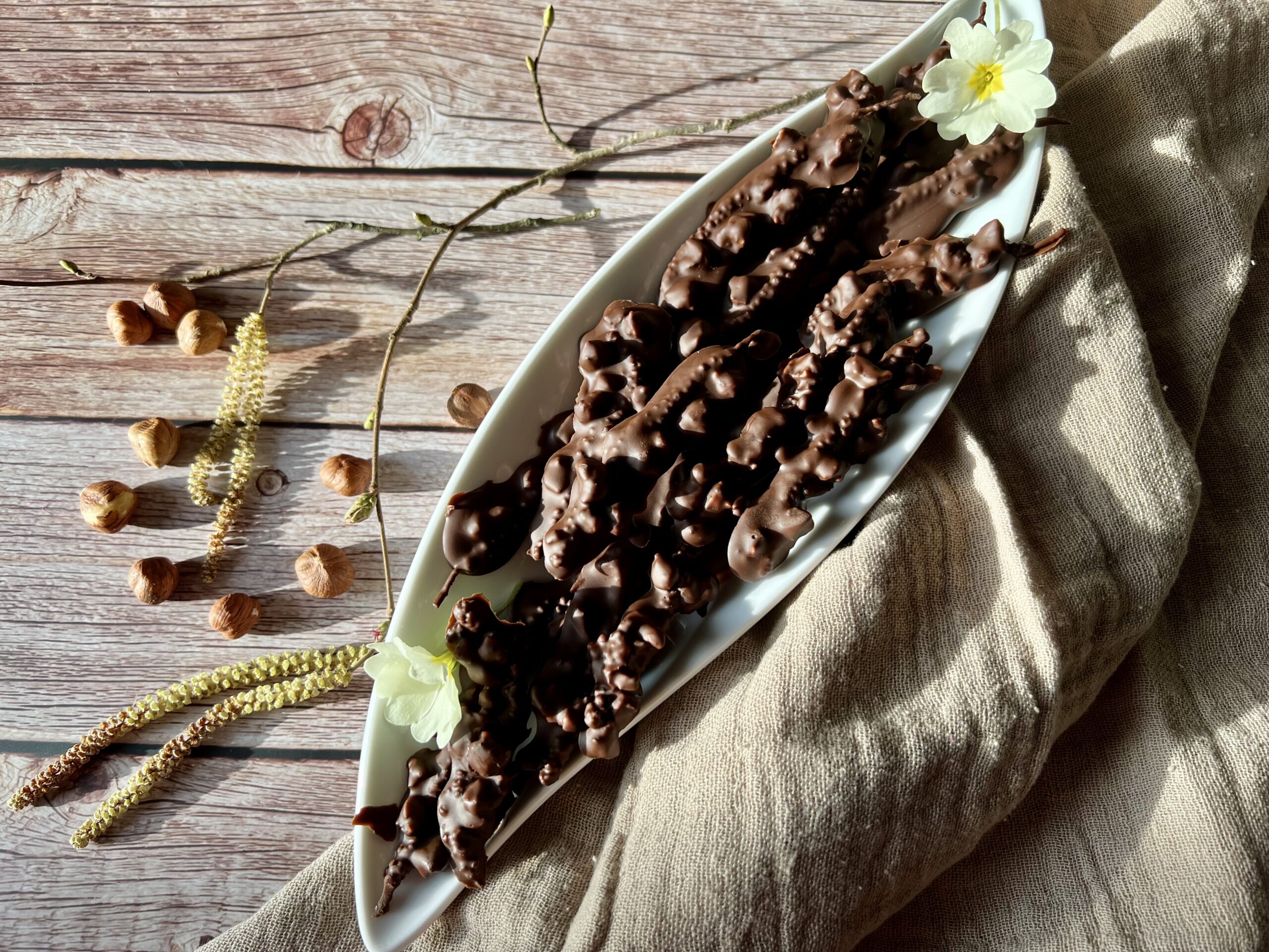 Chatons de noisetier au chocolat et aux noisettes