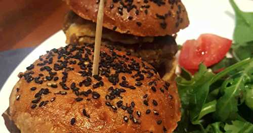 Burgers vegan et sans gluten aux lentilles, champignons et épices