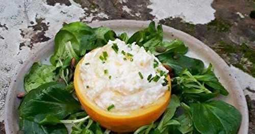 Navet boule d'or farci ricotta et ciboulette, salade de mâche aux amandes