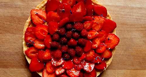 Recette de tarte mangue-passion fraises et framboises