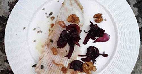 Recette Raie vapeur, oignons violets confits au balsamique, vinaigrette aux noix