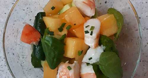 Verrine de kakis-pomme, crevettes, avocats et cresson