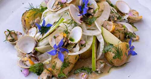 Salade de coques au fenouil, grenailles, granny smith et herbes