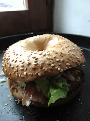 Bagel de poulet à la provençale