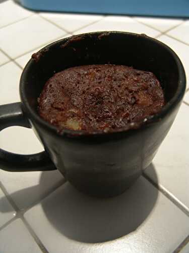 Mug Cake chocolat-Banane - Recettes rapides pour maman débordée