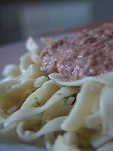 Spaghettis à la crème d'aubergine - Recettes rapides pour maman débordée