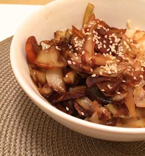 Poêlée de chou blanc et carottes caramélisés au soja