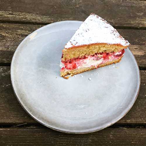 Victoria sponge cake aux framboises