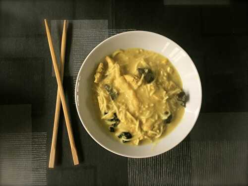 Soupe coco citronnelle au poulet et champignons noirs - Recettes vertes pour cordons bleus