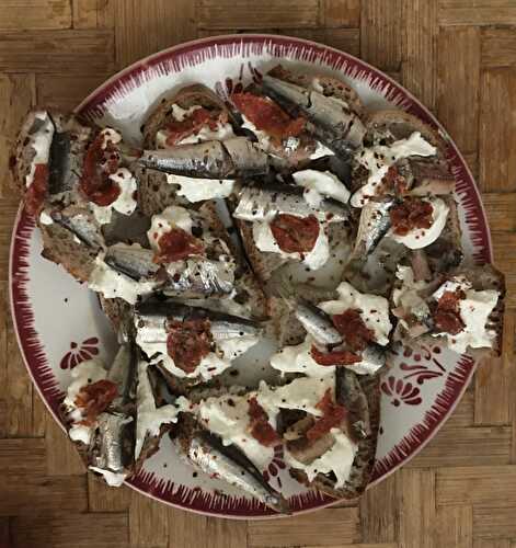 Tartines de sardines à la burrata