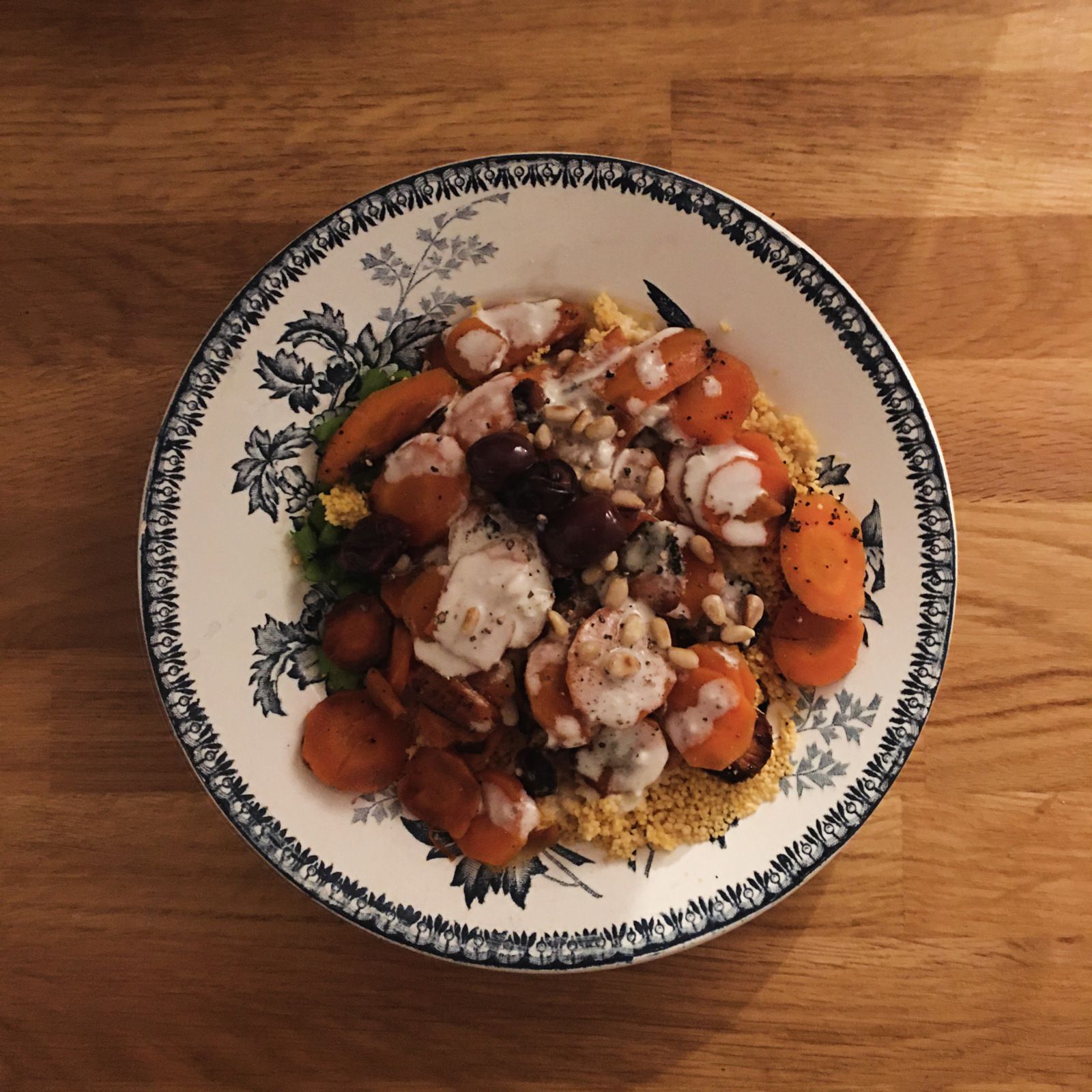 Carottes confites au cumin et sauce tahini