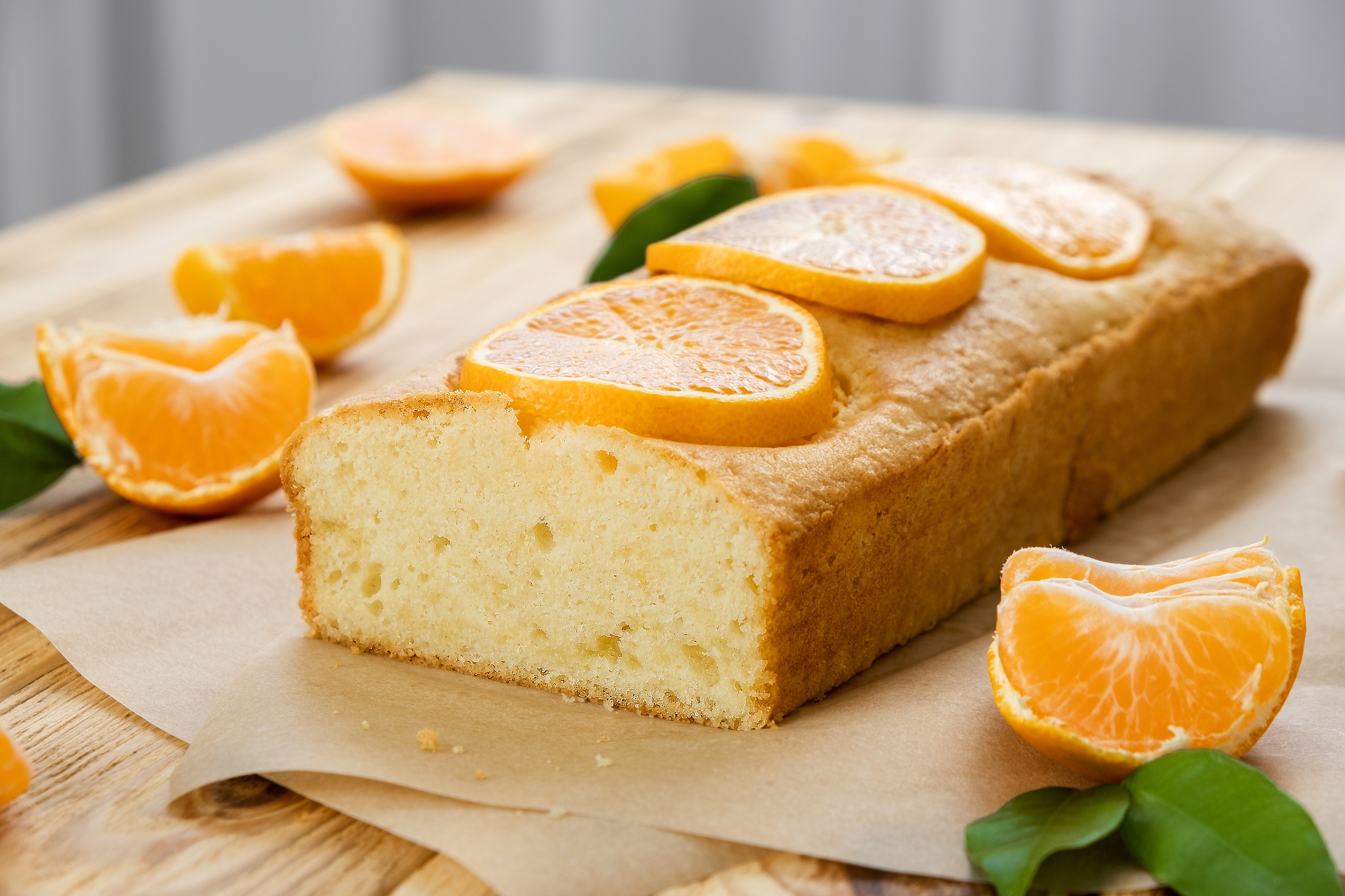 Une recette délicieuse de cake à la clémentine, au rhum et à la cannelle