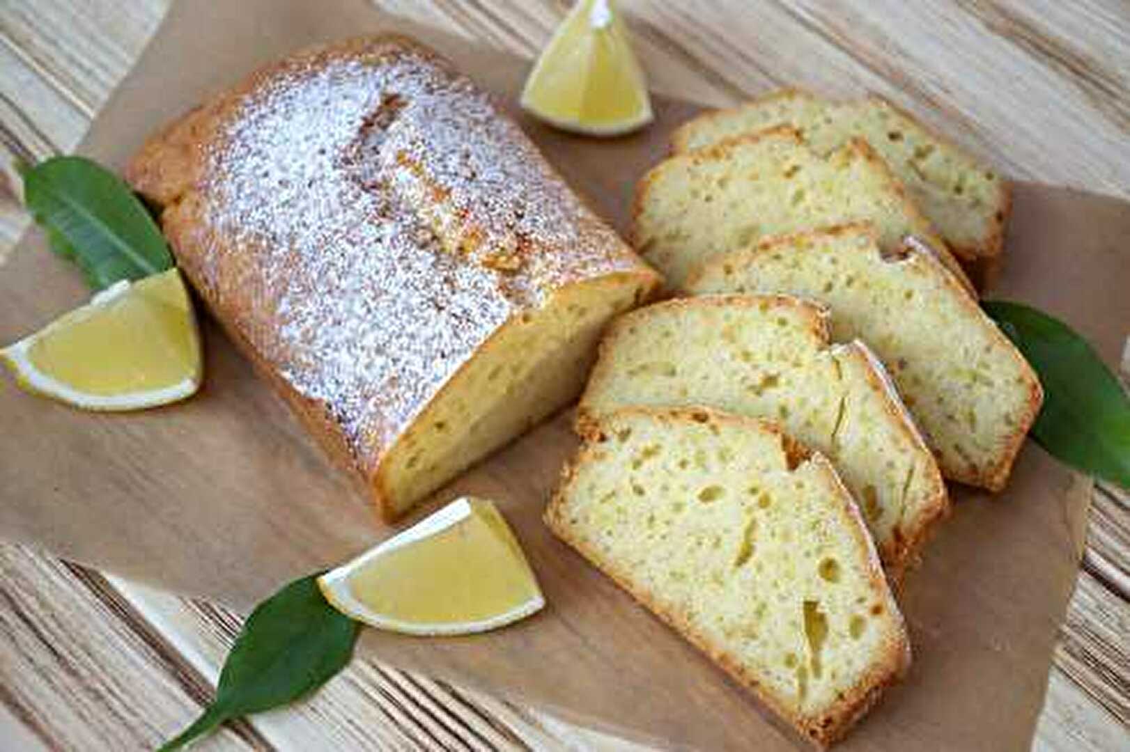 Moelleux au citron sans gluten à la crème fraîche