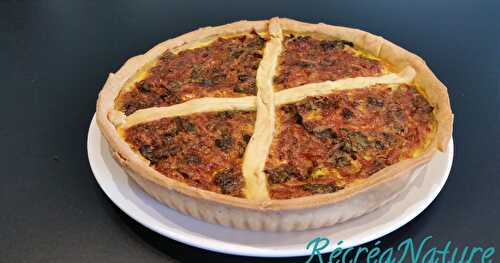 Quiche Emmental, Lardons et Légumes Feuilles du Jardin - Recette Facile