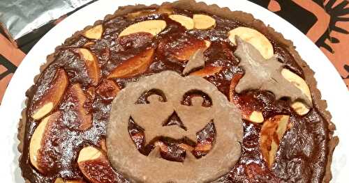 Tarte aux Pommes très Chocolat pour un Goûter Halloween, décoration Citrouille