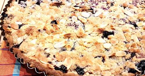 Tarte Crumble Fruits Rouges et Noirs aux Amandes