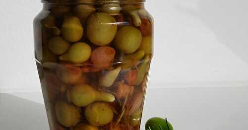 Tomates Vertes du Jardin comme des Cornichons au Romarin et au Vinaigre de Cidre Bio 