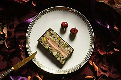 Terrine de pigeon au chou noir