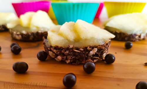 Mini tartelettes à la pomme sur fond de tarte avoine-chocolat