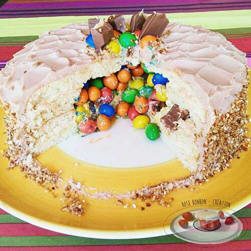 PINATA CAKE AU KINDER ET M&M'S - ROSE BONBON COOK