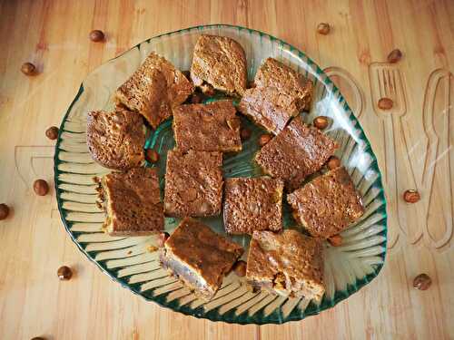 Brownie chocolat-caramel et noisettes