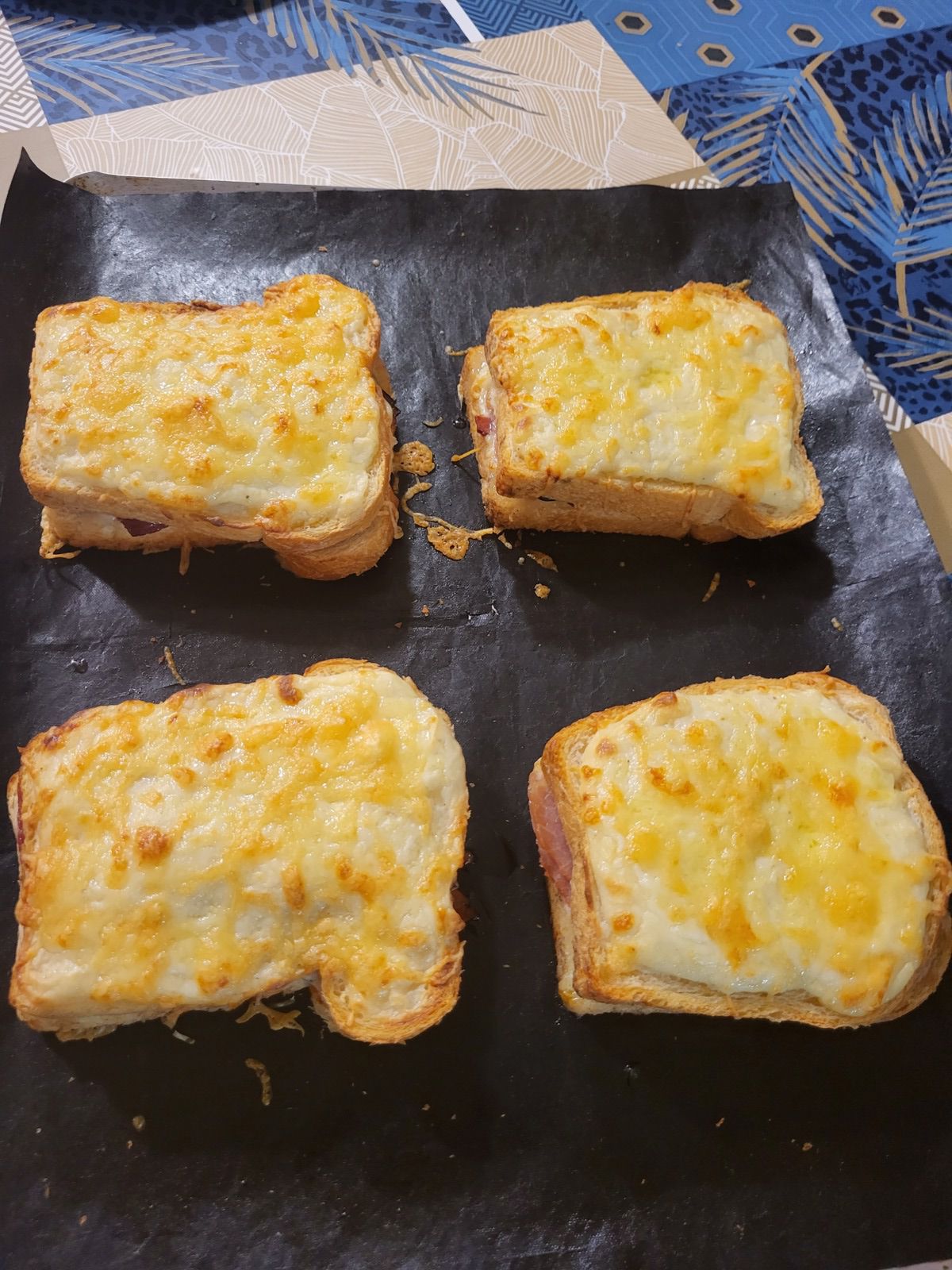 CROQUE MONSIEUR BÉCHAMEL 