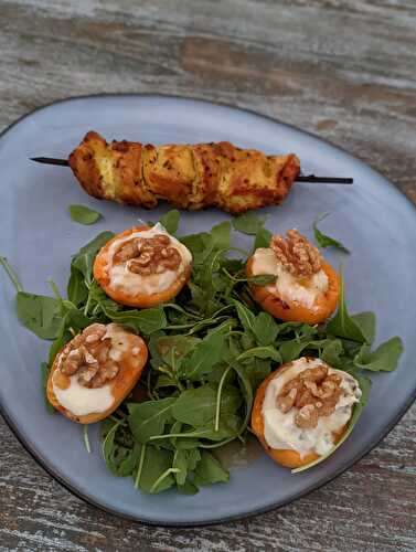 Salade de roquette et abricots farcis au gorgonzola IG bas