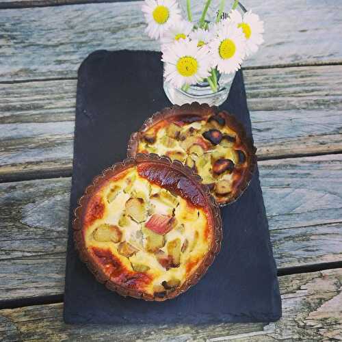 Tartelettes à la rhubarbe, pâte brisée à la farine de châtaigne