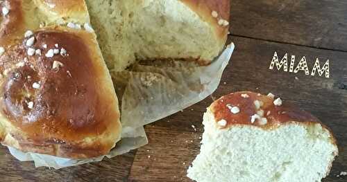 Thermomix : Brioche en Rosace pour le Petit Déjeuner .... 