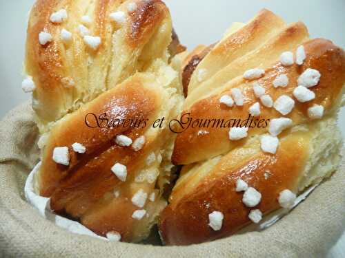 Brioche au Yaourt et Lemon Curd.