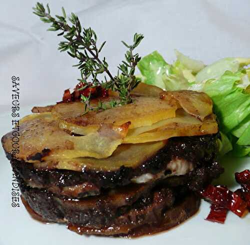 Charlotte de sardine aux pommes de terre et à la tapenade.