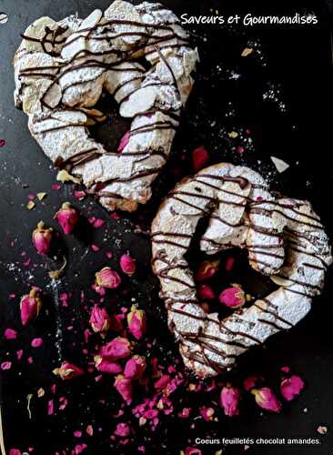 Cretzels au chocolat et aux amandes.