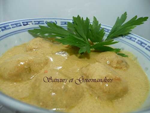 Curry de Boulettes  de Poulet  au Lait de Coco.