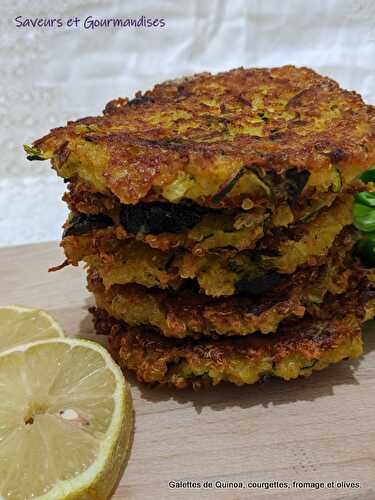 Galettes de Quinoa blanc à la courgette et au fromage.