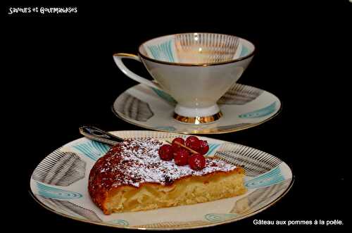 Gâteau aux pommes à la poêle.