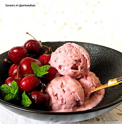 Glace maison aux cerises sans sorbetière.