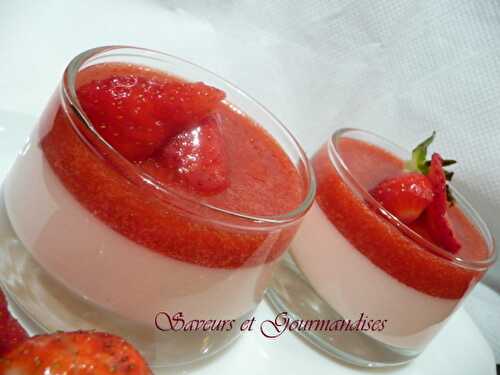 Panna cotta Rose et miroir de Fraises.