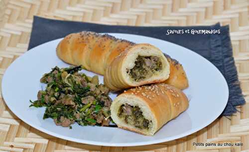 Petits pains farcis à la viande et au chou kale.