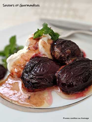 Prunes confites au fromage.