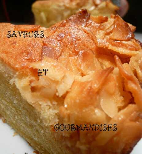 Gâteau aux amandes effilées.