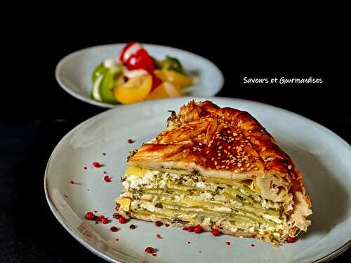 Tourte de pommes de terre au fromage et aux herbes d’Ottolenghi. Cheesy potato and herb slab pie.