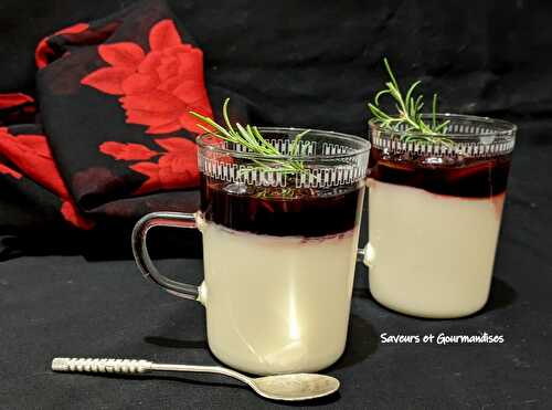 Muhallabieh au sirop de cerises et d'hibiscus.